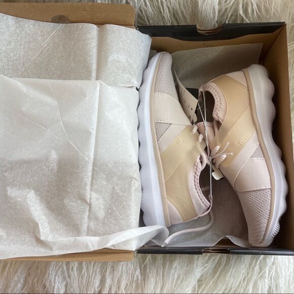 Champion Poise 2 Sneaker Size 5.5 - Picture 7 of 7